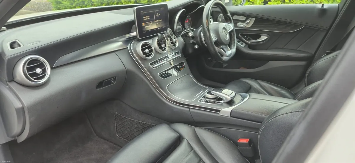 Mercedes Amg sport plus - Image 4