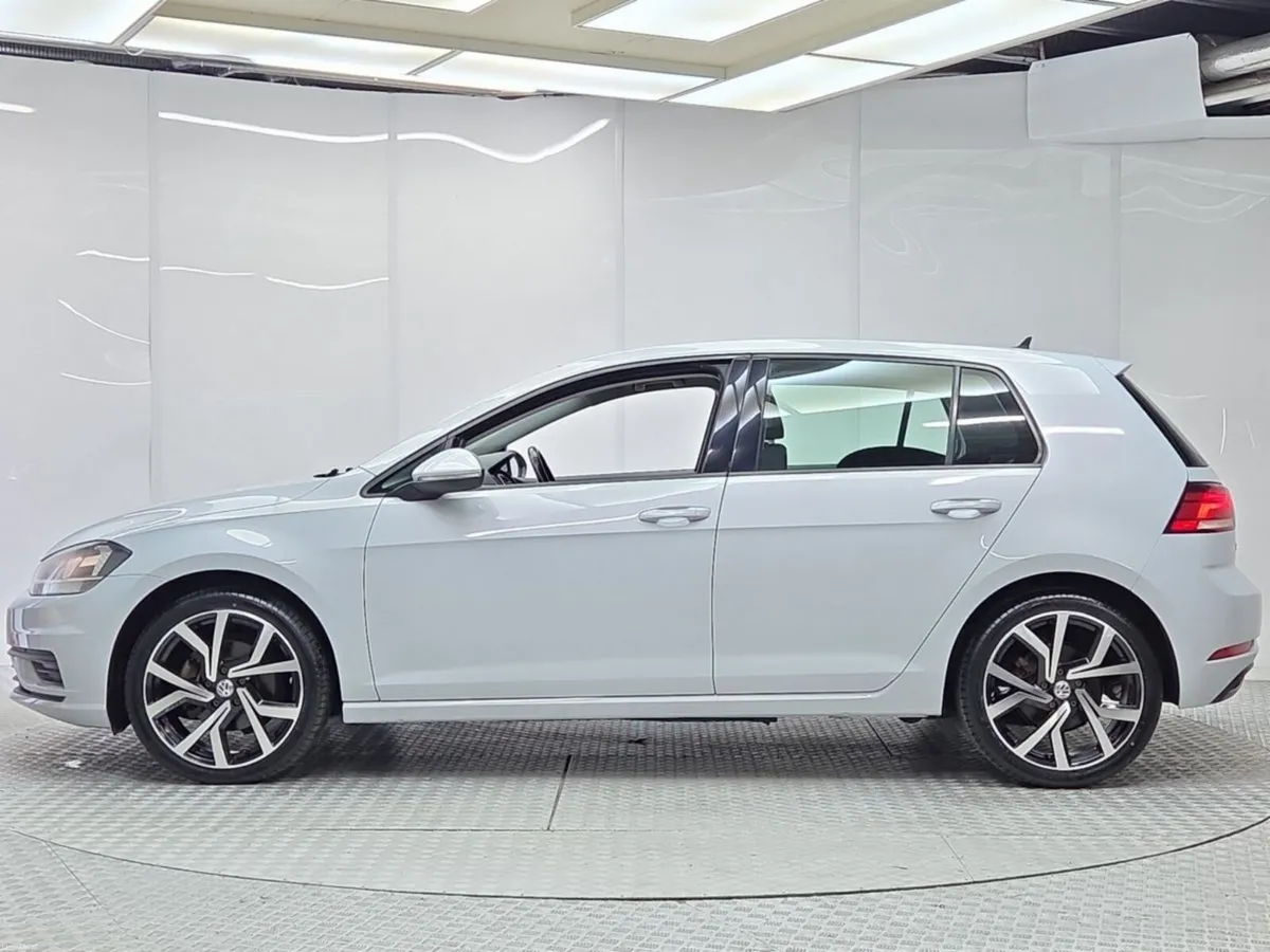 Volkswagen Golf 1.2 TSI Comfortline DSG - Image 5