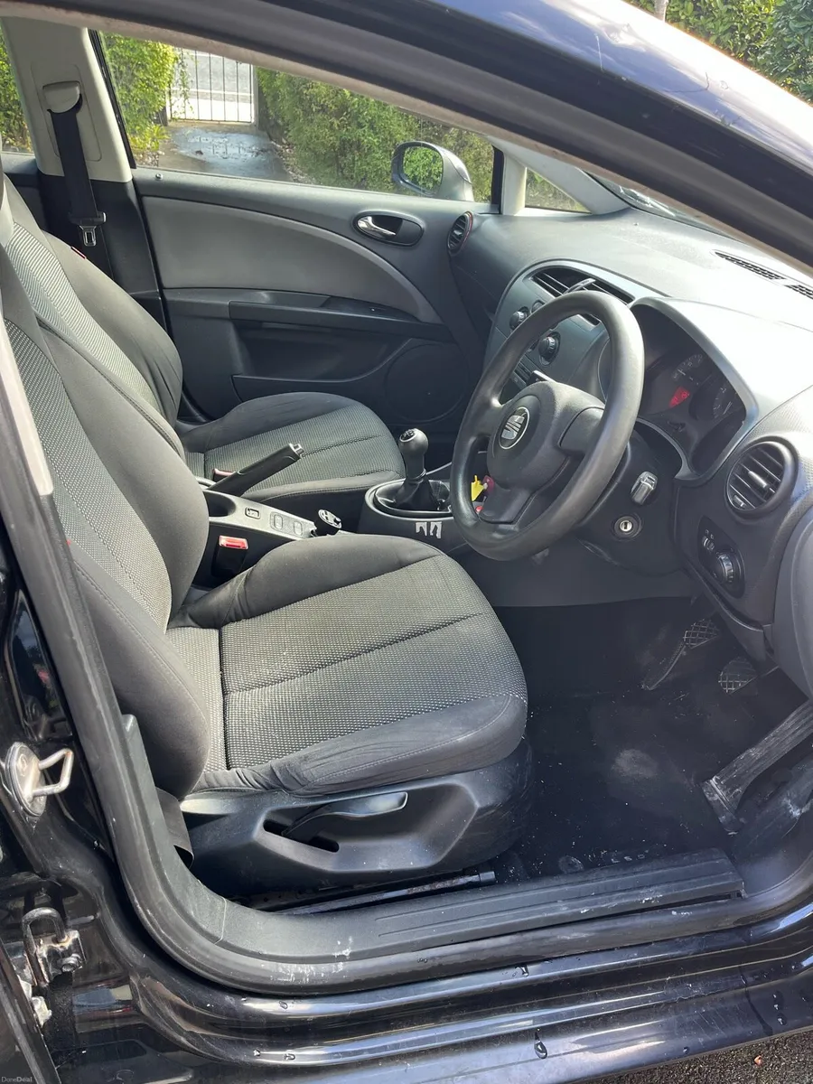 Seat Leon - Image 2