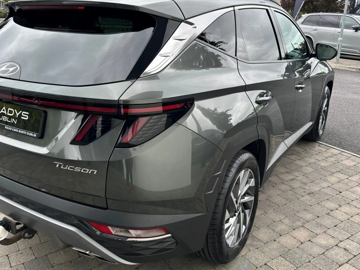 Hyundai Tucson 2WD Executive Plus - Image 6