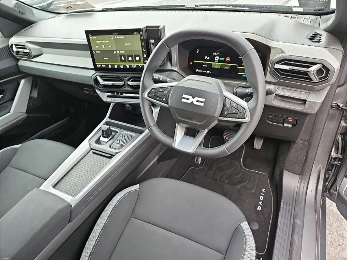 Dacia Bigster Journey HEV 155 "0% FINANCE AVAILABL - Image 6