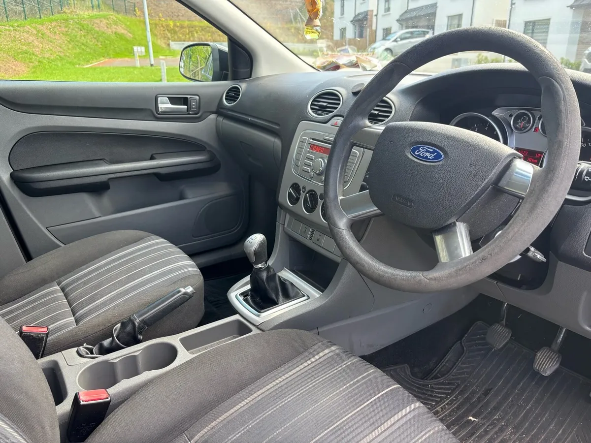 2010 FORD FOCUS NCT 02/27 TINY MILEAGE 92K - Image 6