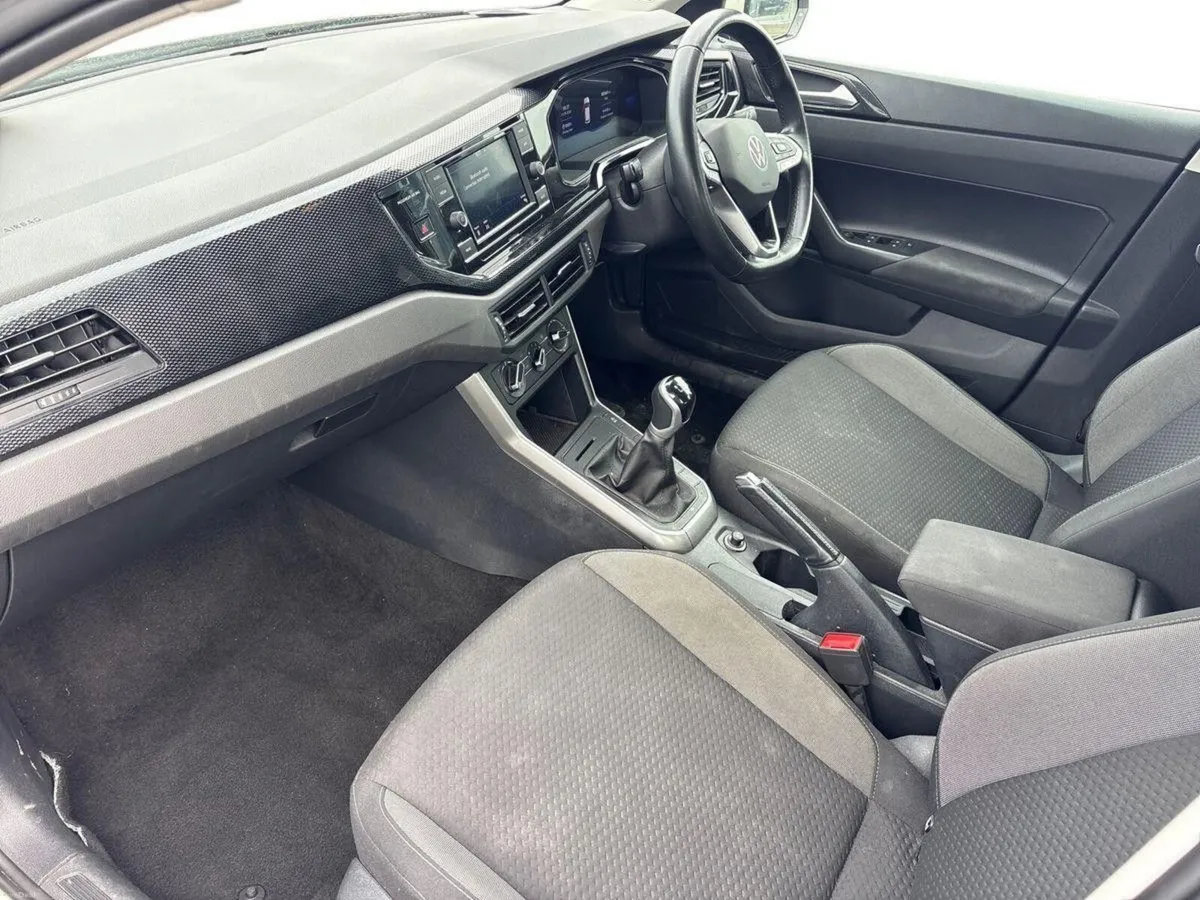 Volkswagen Polo 1.0 TSI 95HP Life - Image 4