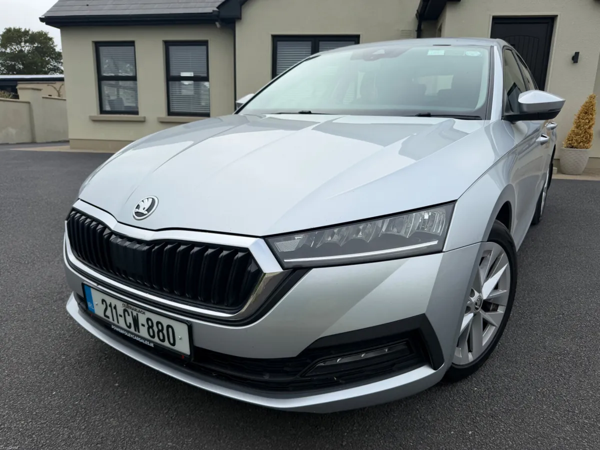 2021 (211) Skoda Octavia Ambition 2.0 Diesel - Image 1