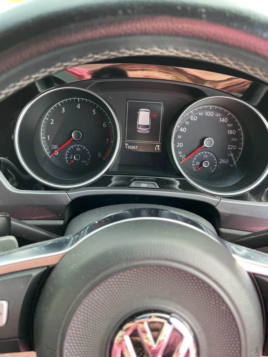 Volkswagen Touran 2017 - Image 5