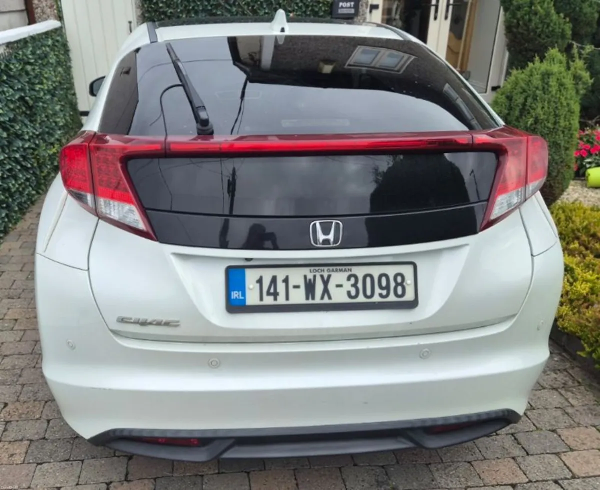 Honda Civic 2014 - Image 2