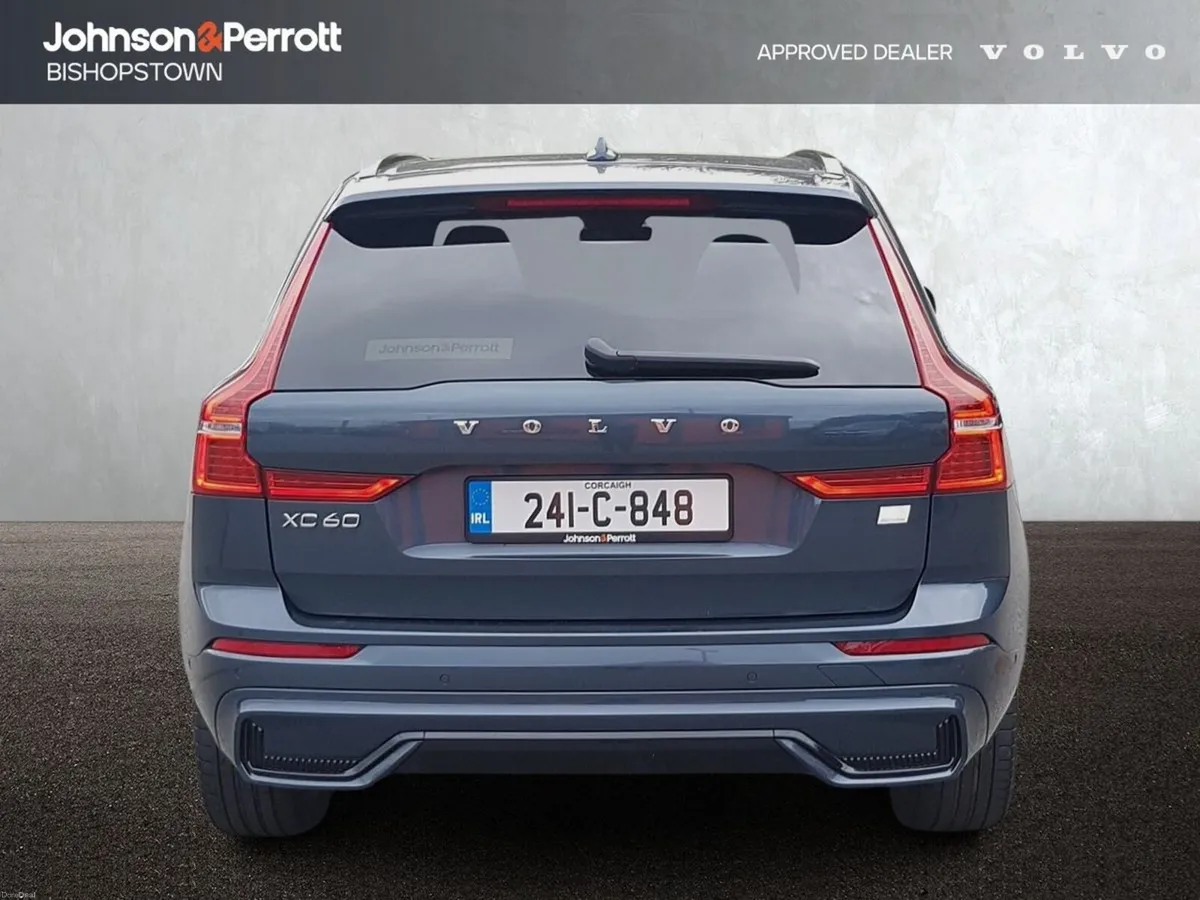 Volvo XC60 T6 350 bhp AWD PHEV Plus Dark (Two Year - Image 6