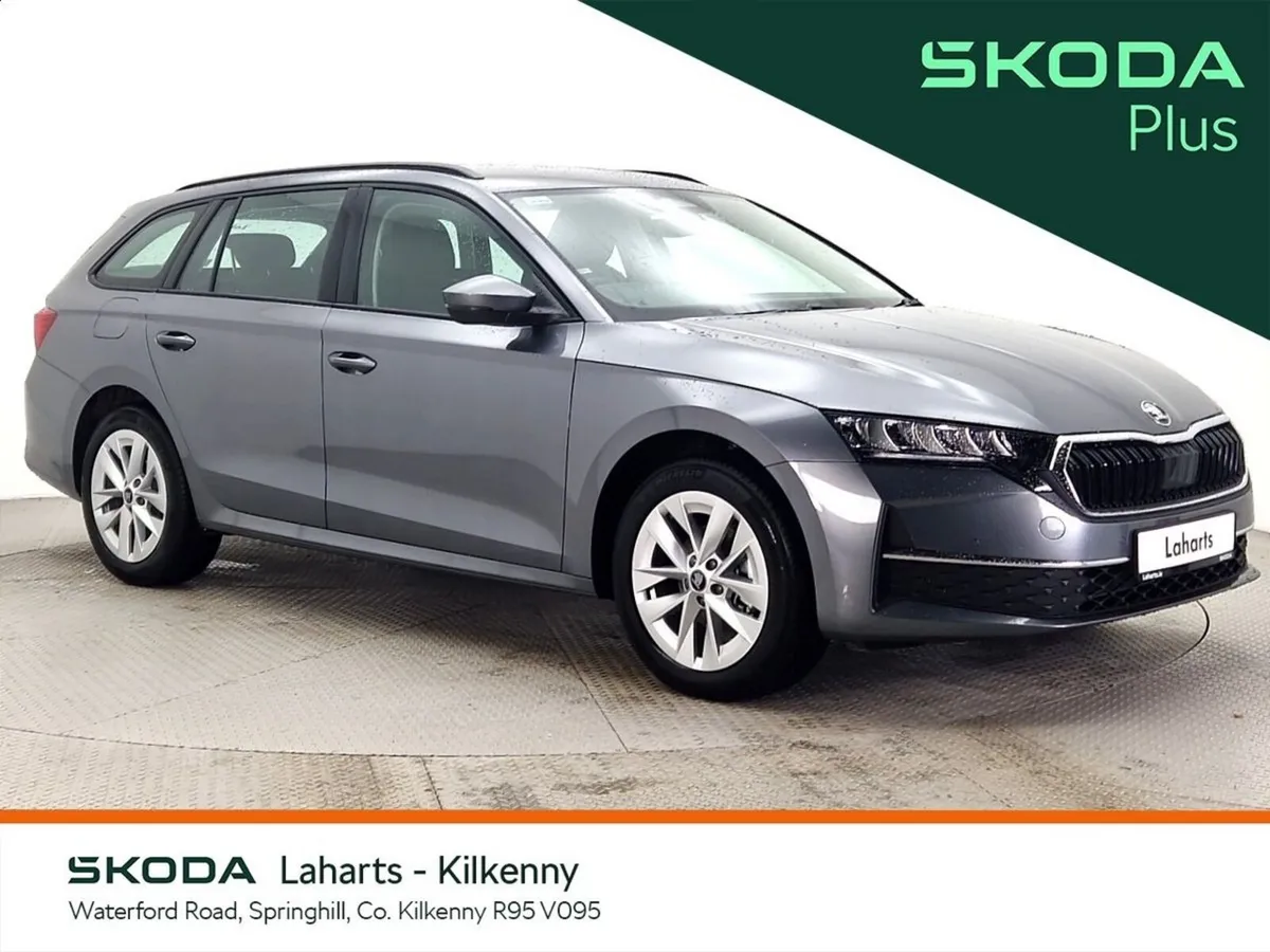 Skoda Octavia COMBI *HUGE SAVING FROM NEW EX DEMO - Image 1