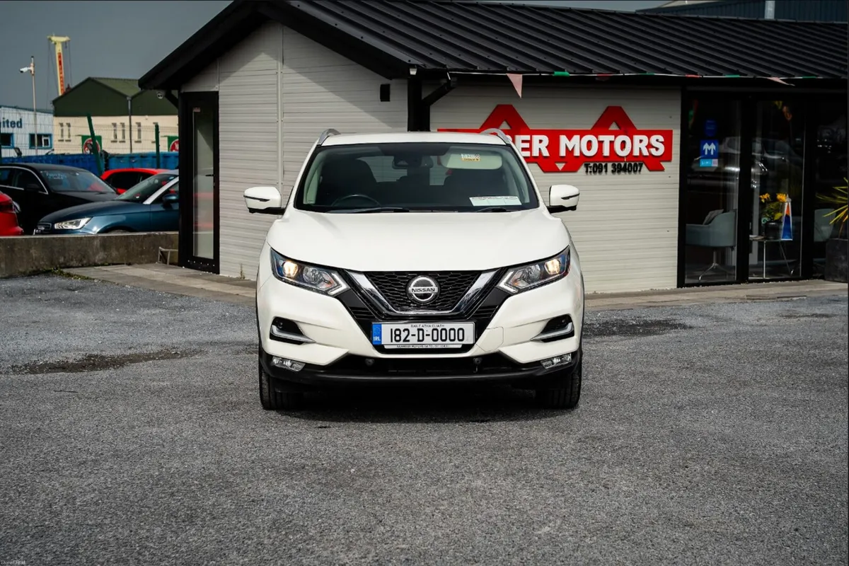 2018 Nissan Qashqai **MINT CONDITION** - Image 2