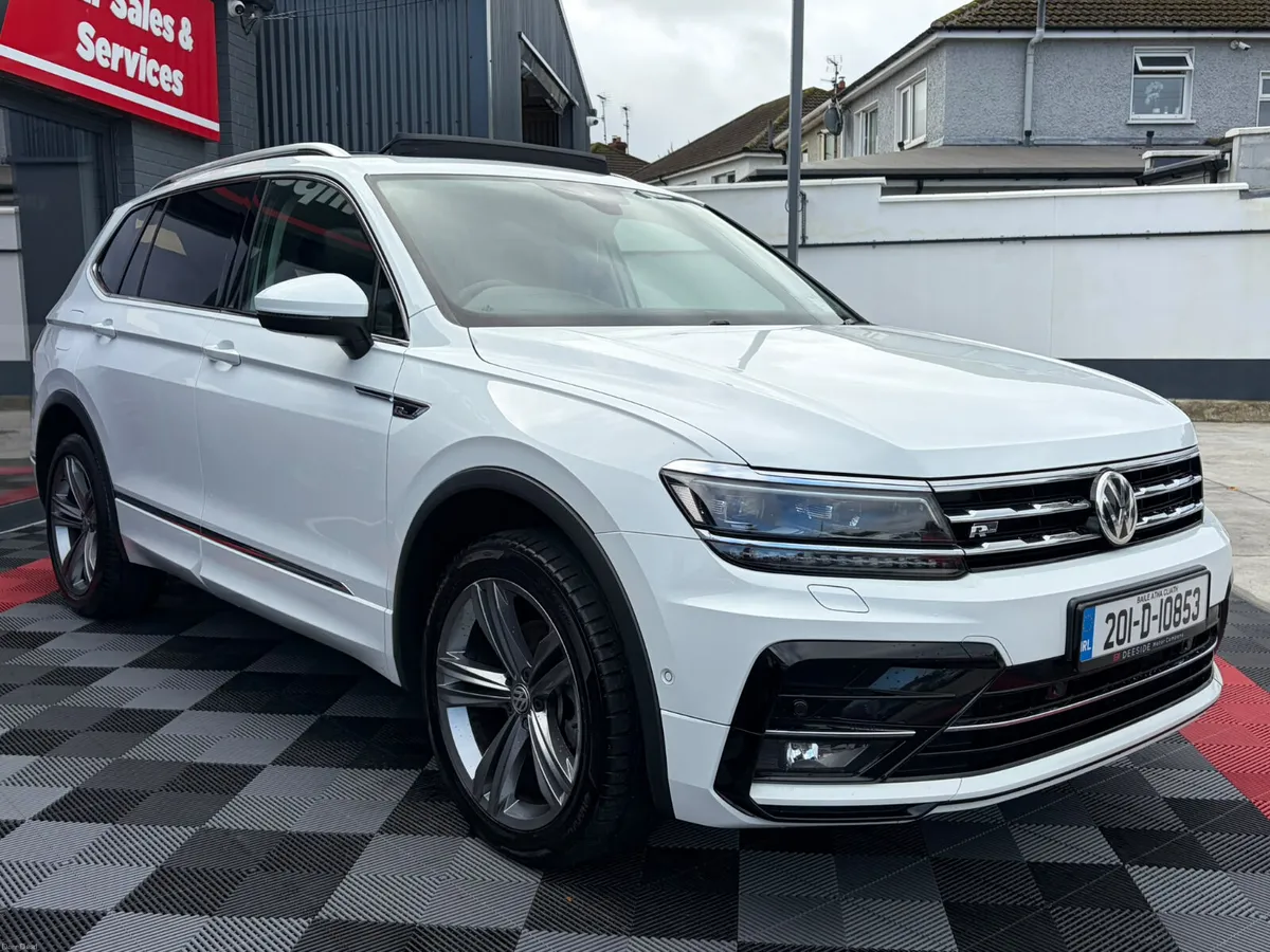 (202) Volkswagen Tiguan Allspace R Line//1 of 1 - Image 4