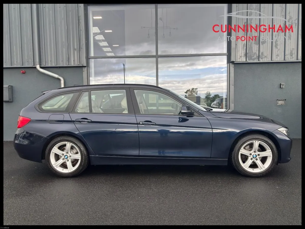 BMW 3-Series 318d SE Touring Auto - Image 3