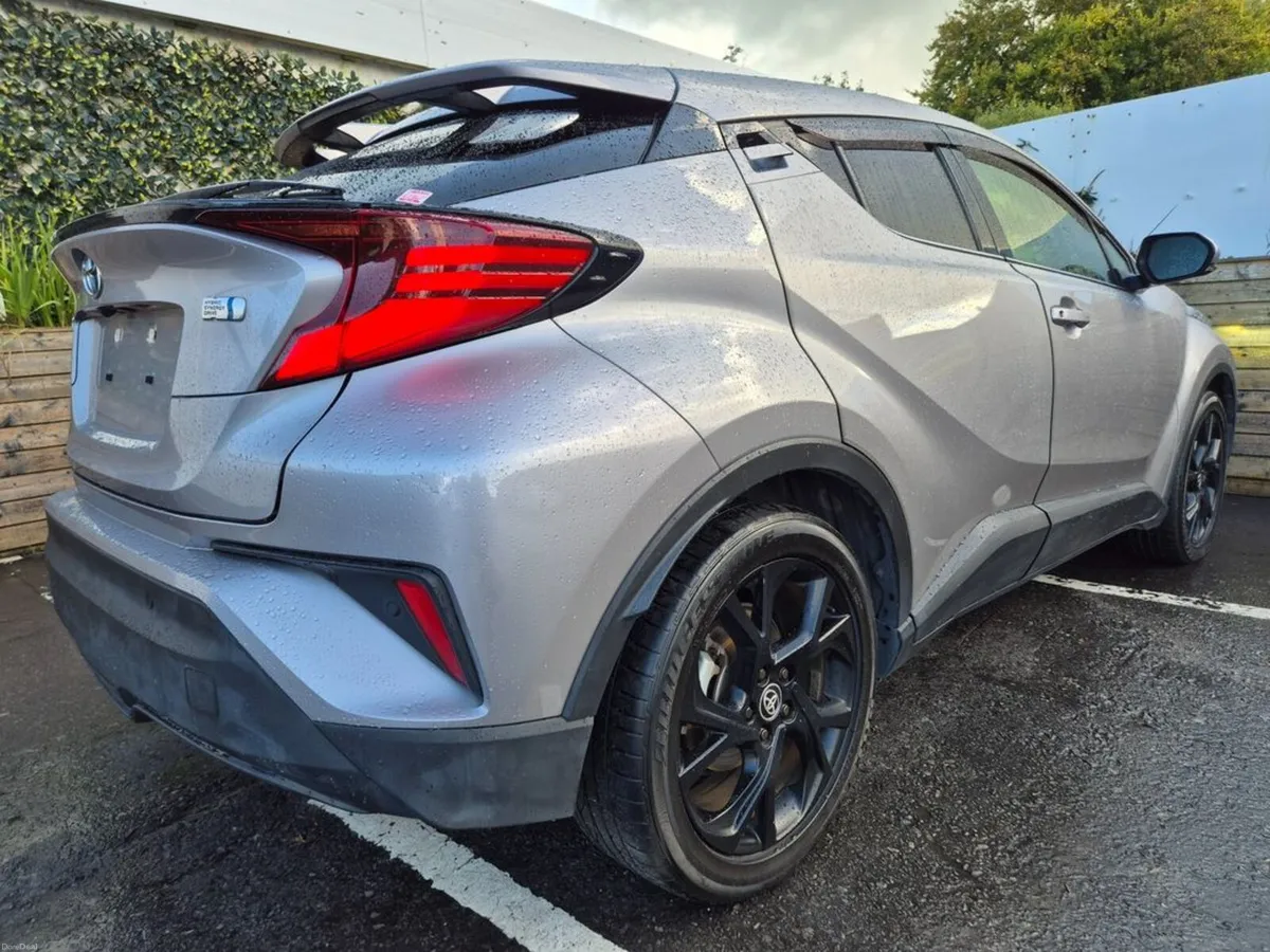 Toyota C-HR 1.8 HYBRID / SOL G-PACK NERO WITH SAFE - Image 5