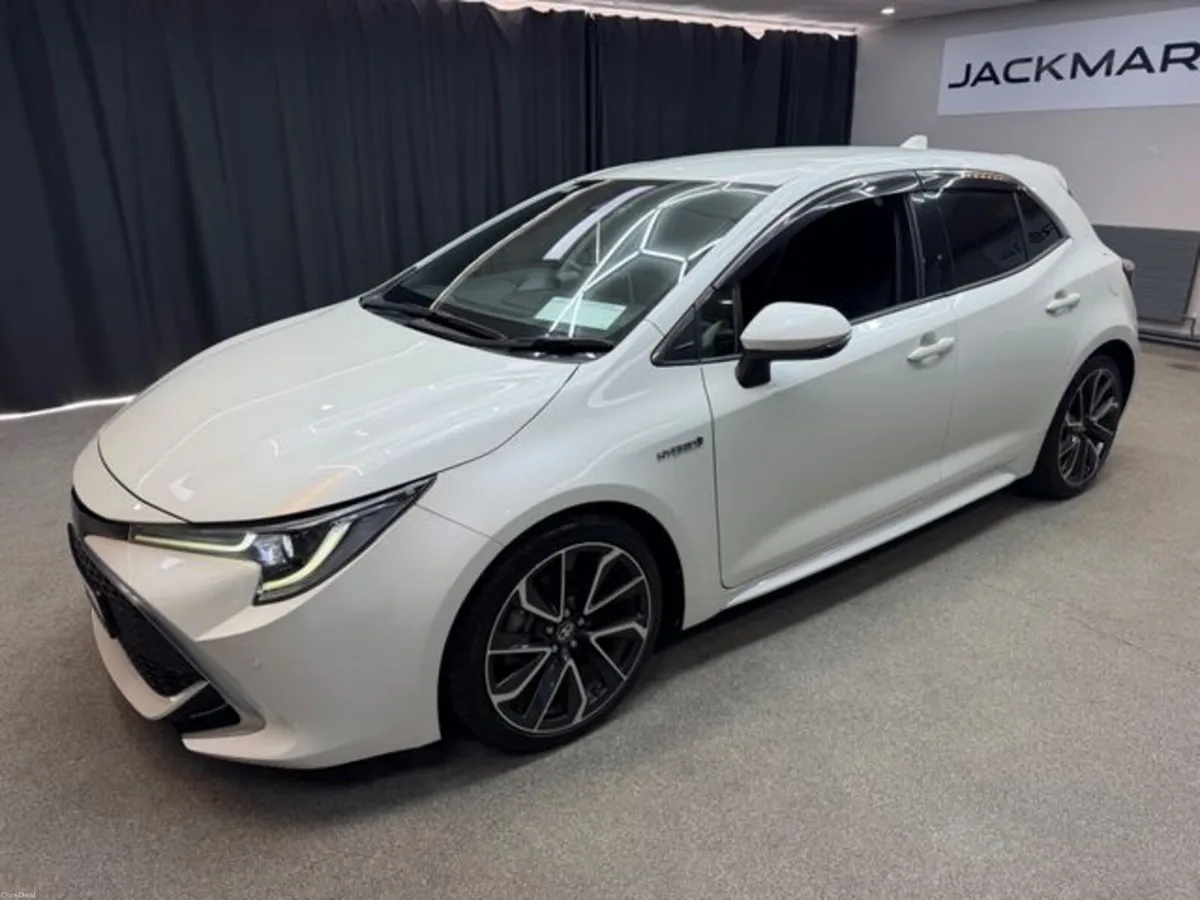 Toyota Corolla Sport - Image 4