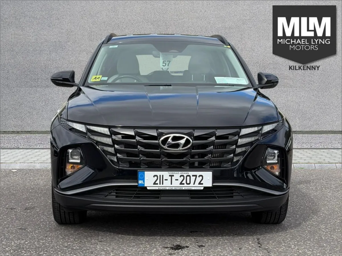 Hyundai Tucson ix35 Executive 2WD 5DR - Image 2