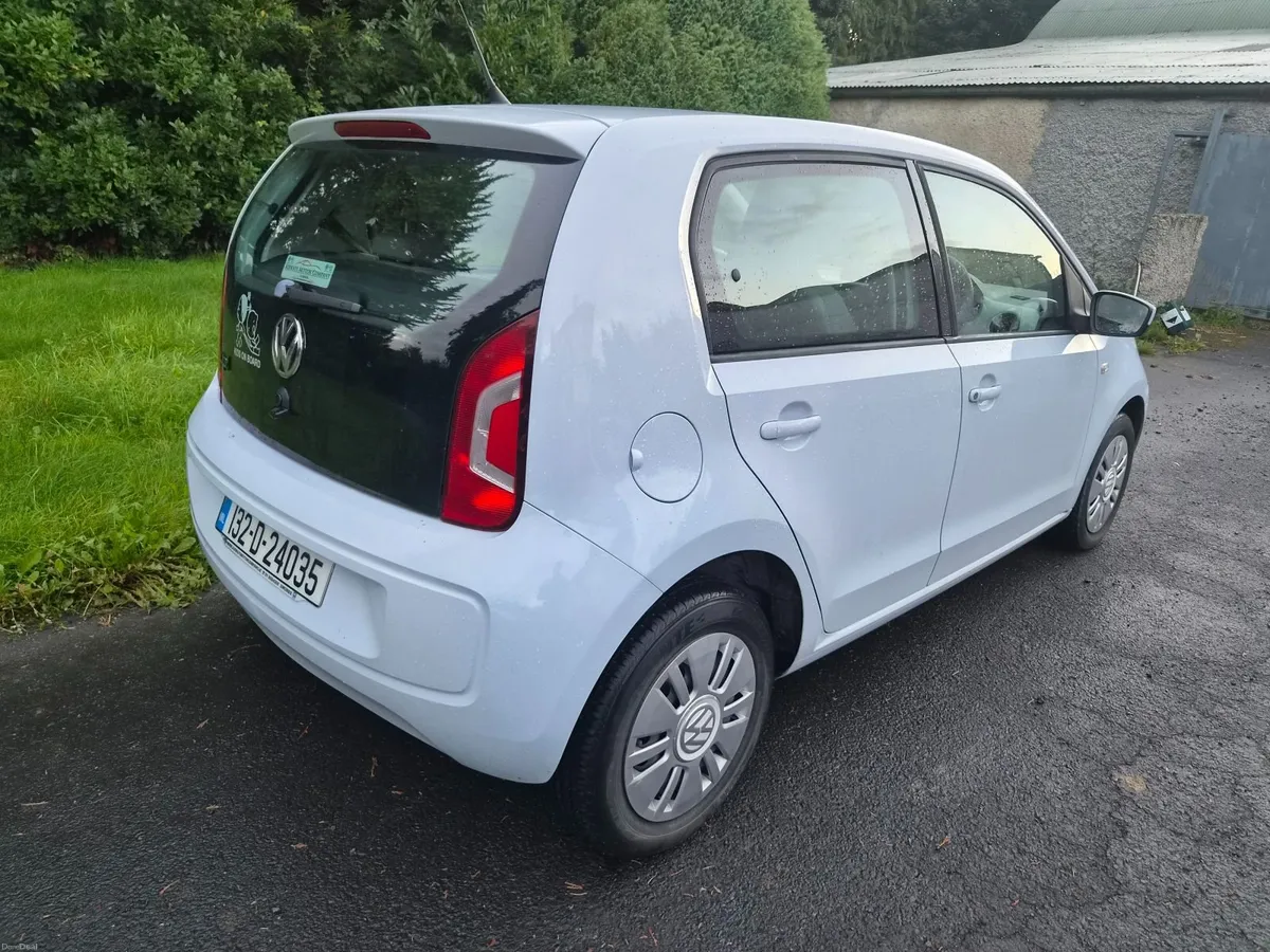 Volkswagen up! 2013 Automatic - Image 2