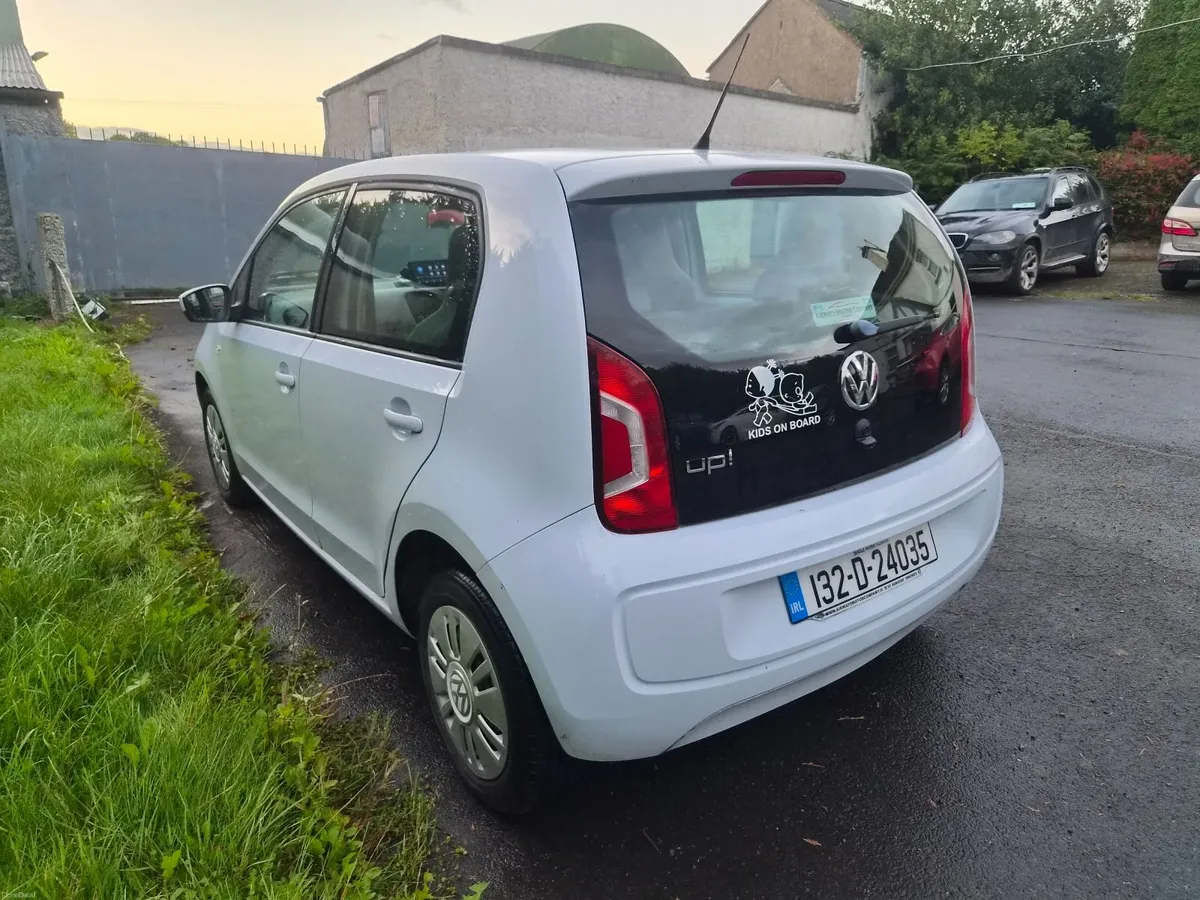 Volkswagen up! 2013 Automatic - Image 3