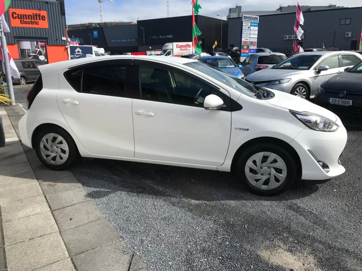 2020 Toyota Aqua 1.5 Petrol Hybrid Auto - Image 6