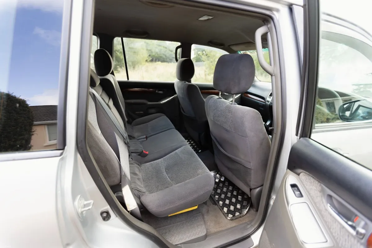 Toyota Land Cruiser 2008 - Image 5