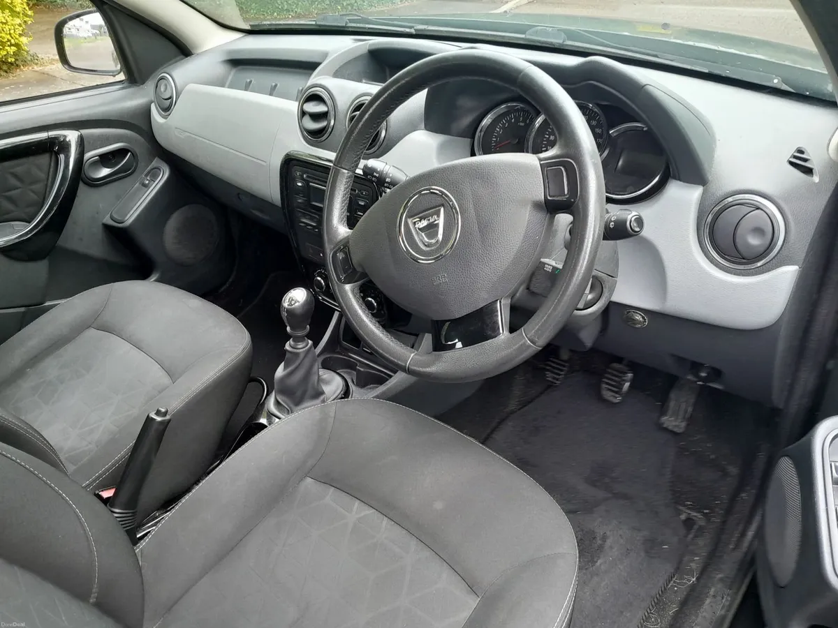 2015 Dacia Duster  1,5 diesel nct 11.26 tax 09..26 - Image 3