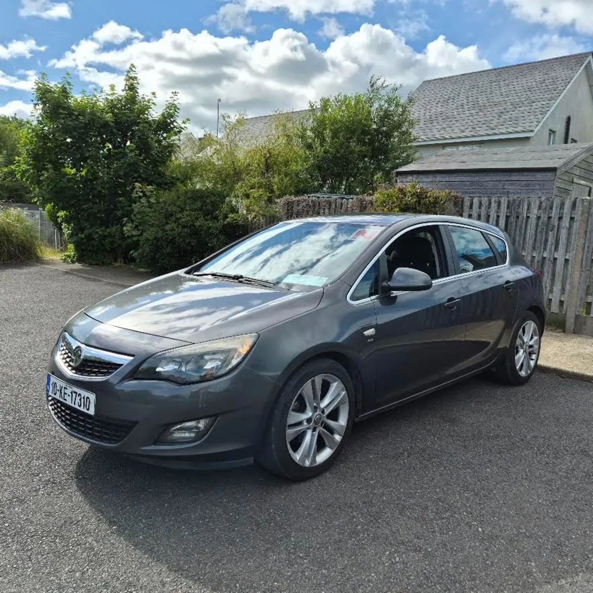 Vauxhall Astra 2010 - Image 1