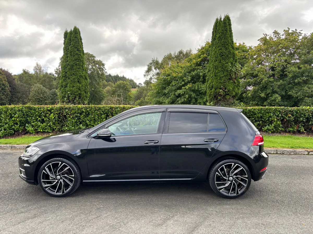 VOLKSWAGEN GOLF 1.2 TSI AUTO 2017 - Image 5
