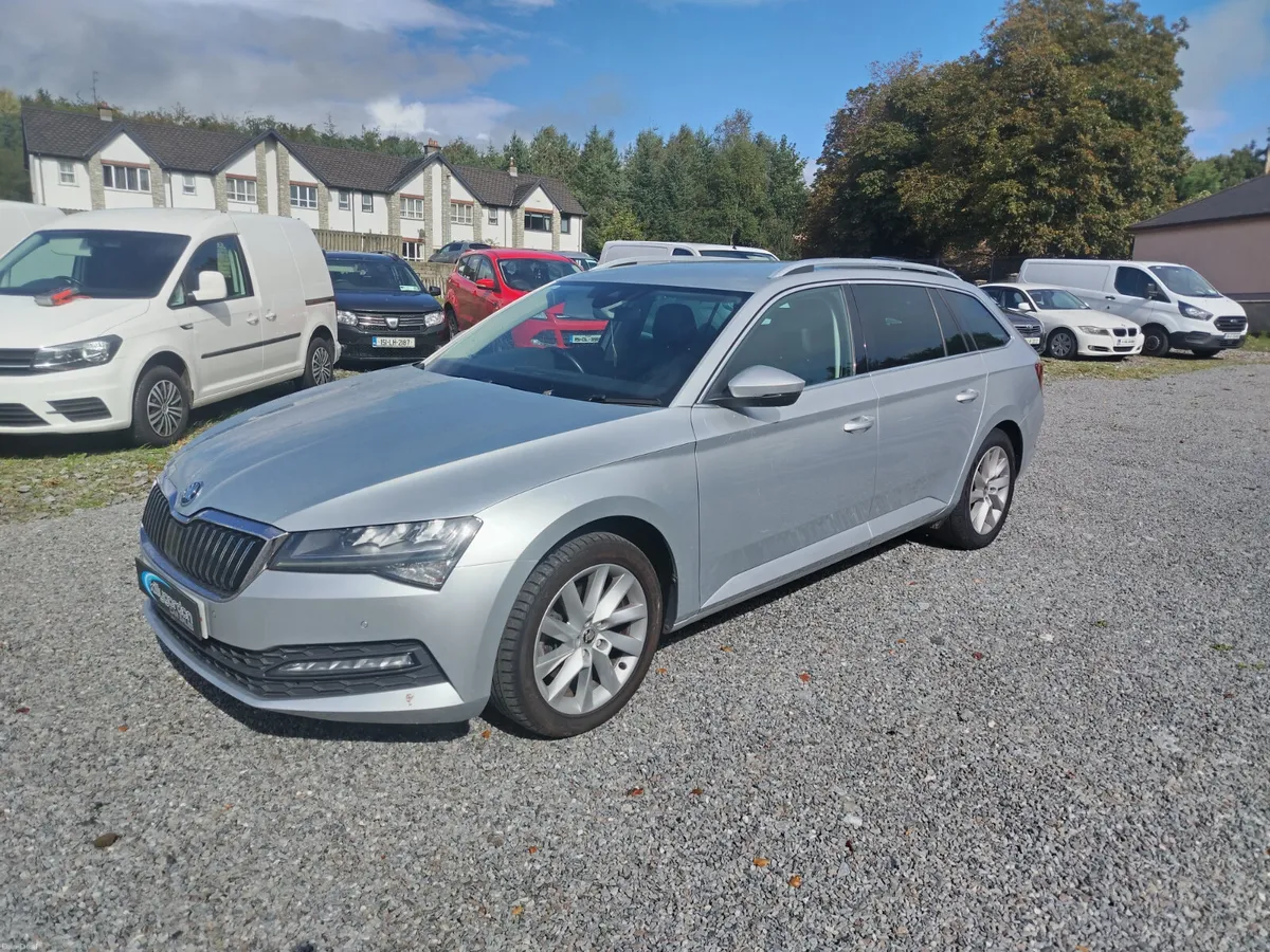 Skoda Superb 2022 - Image 2