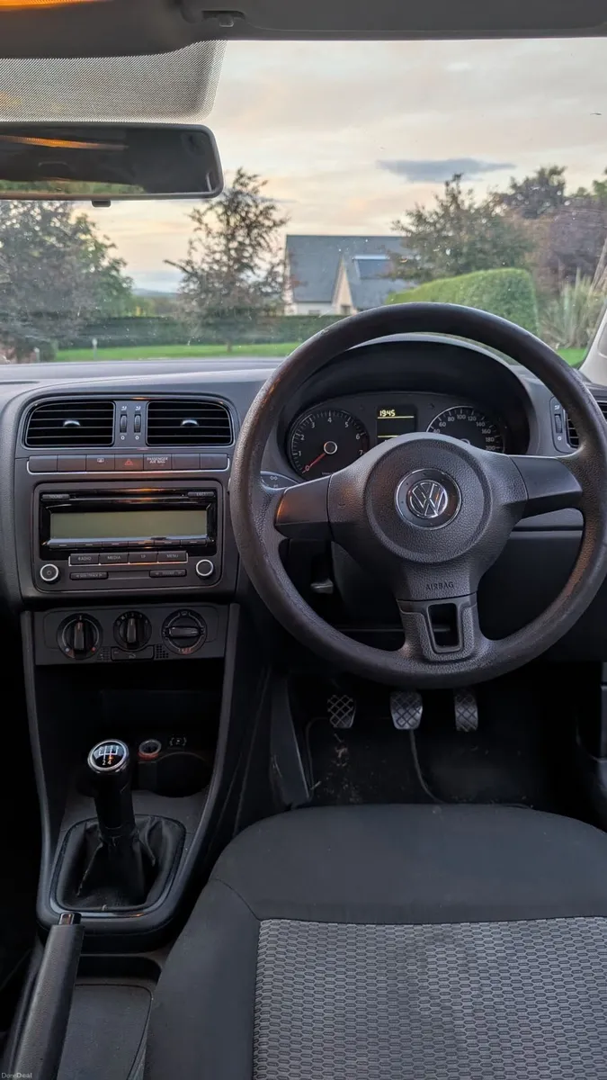 Volkswagen Polo 2010 - Image 3
