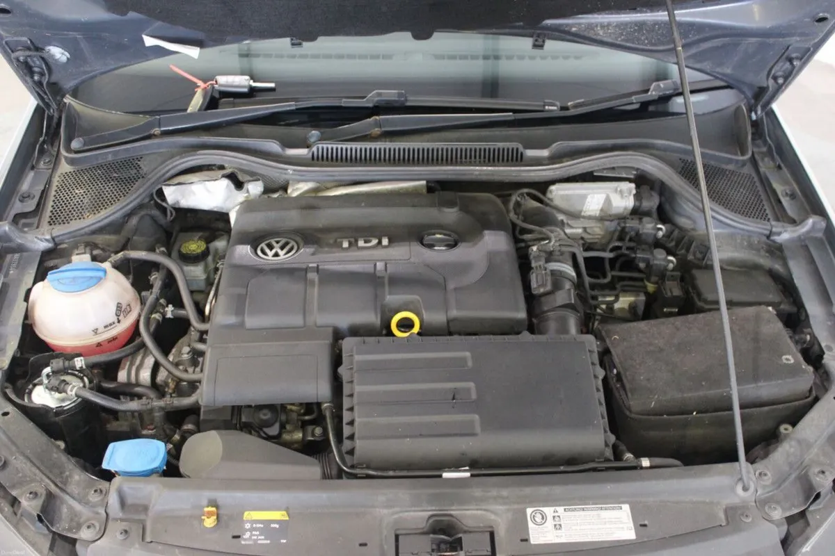 Volkswagen Polo 1.4 TDI 75HP Trendline - TENDER 5 - Image 6