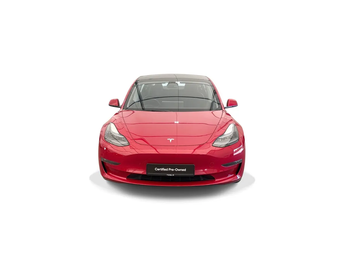 Tesla Model 3 2023 - Image 2
