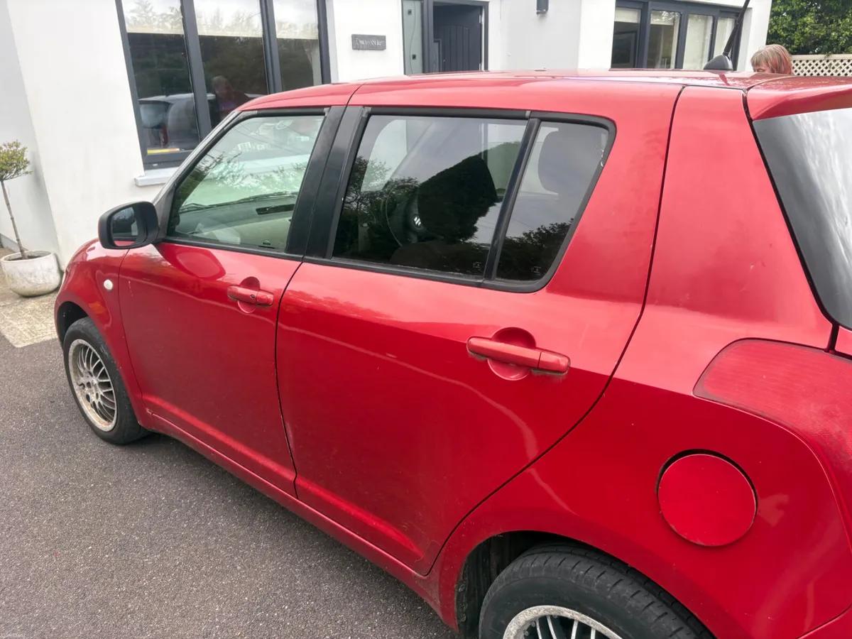Suzuki Swift 2005 Automatic - Image 4