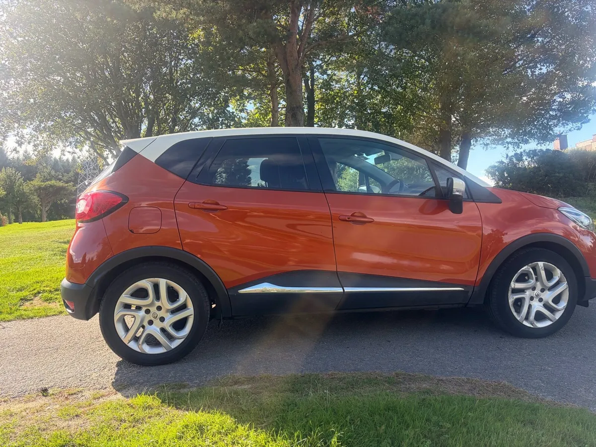 Renault capture 1.5 Petrol NCT 02/27 Tax 12/26 - Image 5