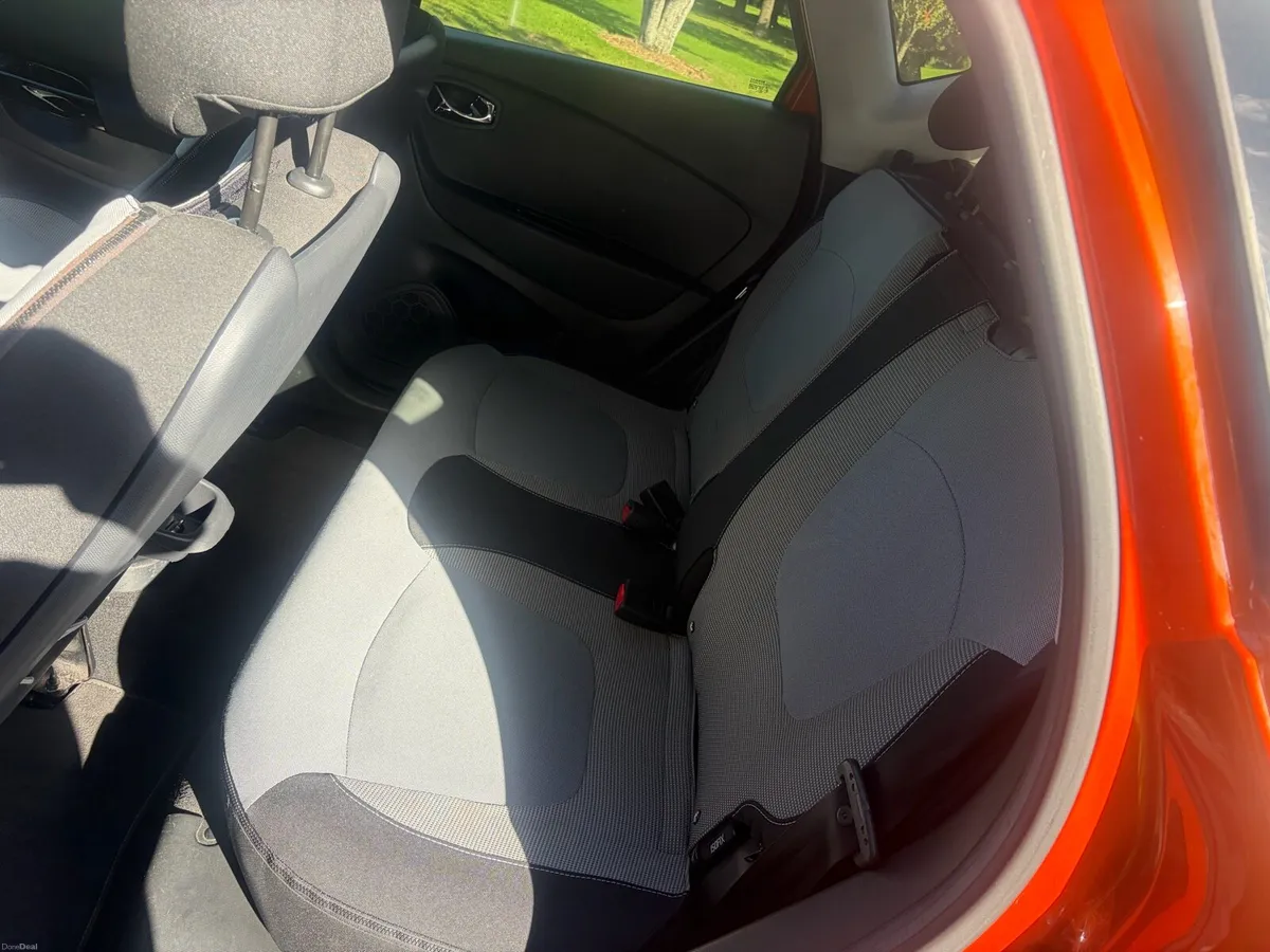 Renault capture 1.5 Petrol NCT 02/27 Tax 12/26 - Image 6