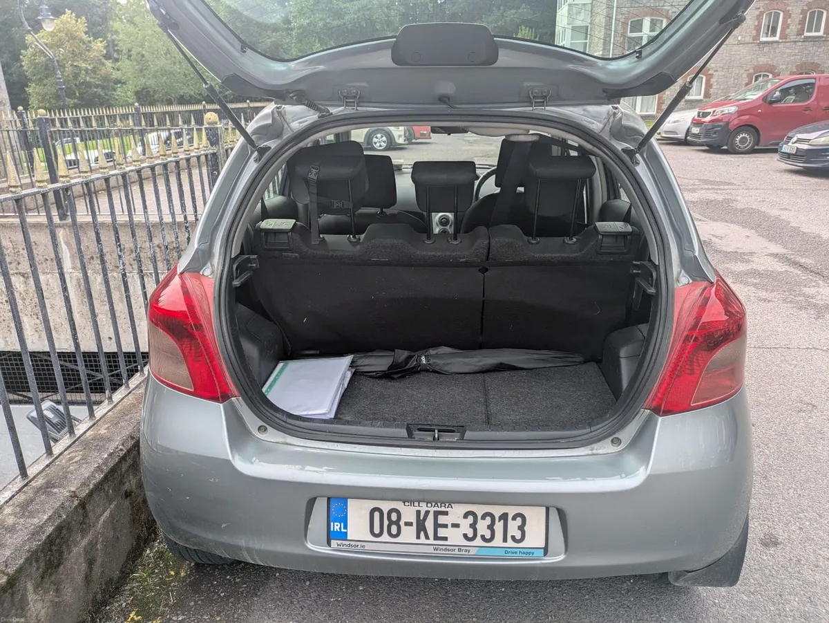 Toyota Yaris 2008 - Image 2