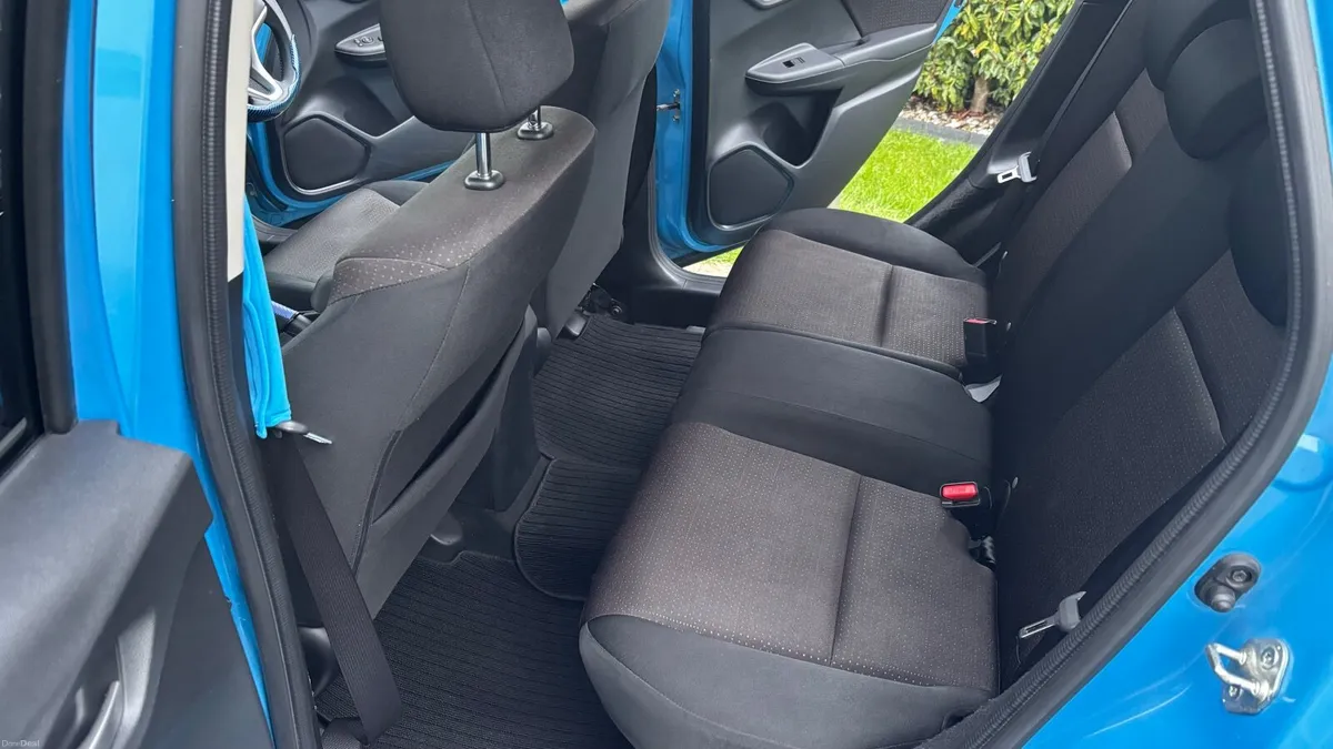 Honda Fit 2014 - Image 4