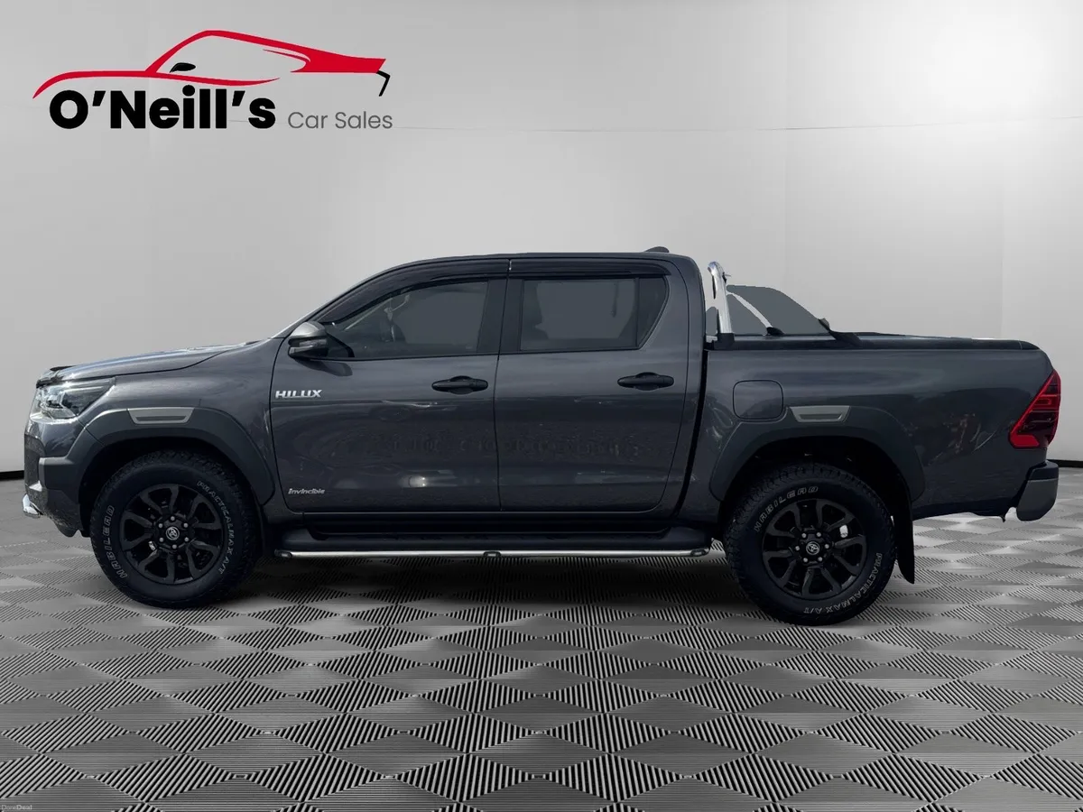 Toyota Hilux 2021 2.8 INVINCIBLE AUTO 4DR #469 - Image 5