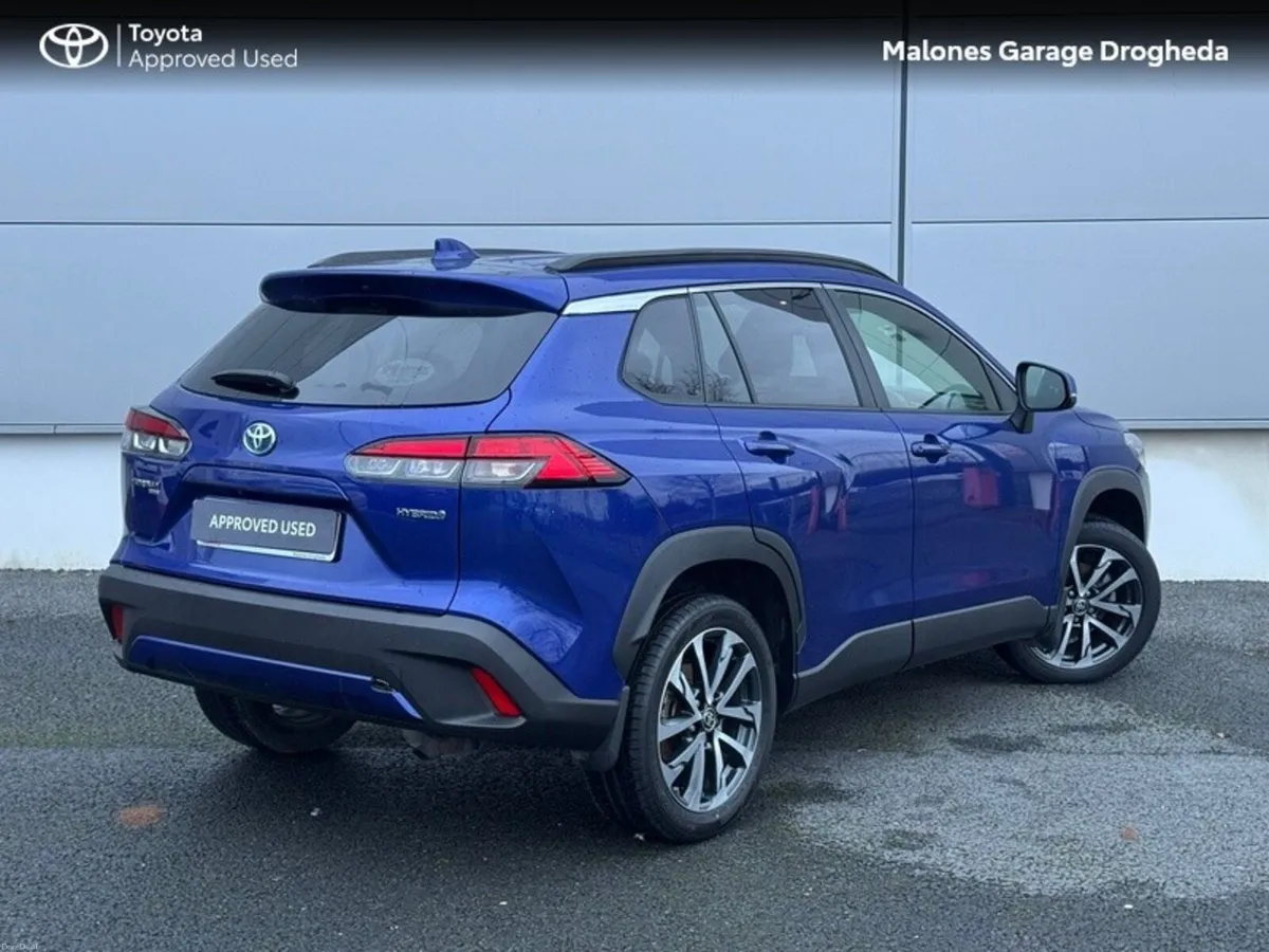Toyota Corolla Cross 1.8 Hybrid Sol *Free Service* - Image 2