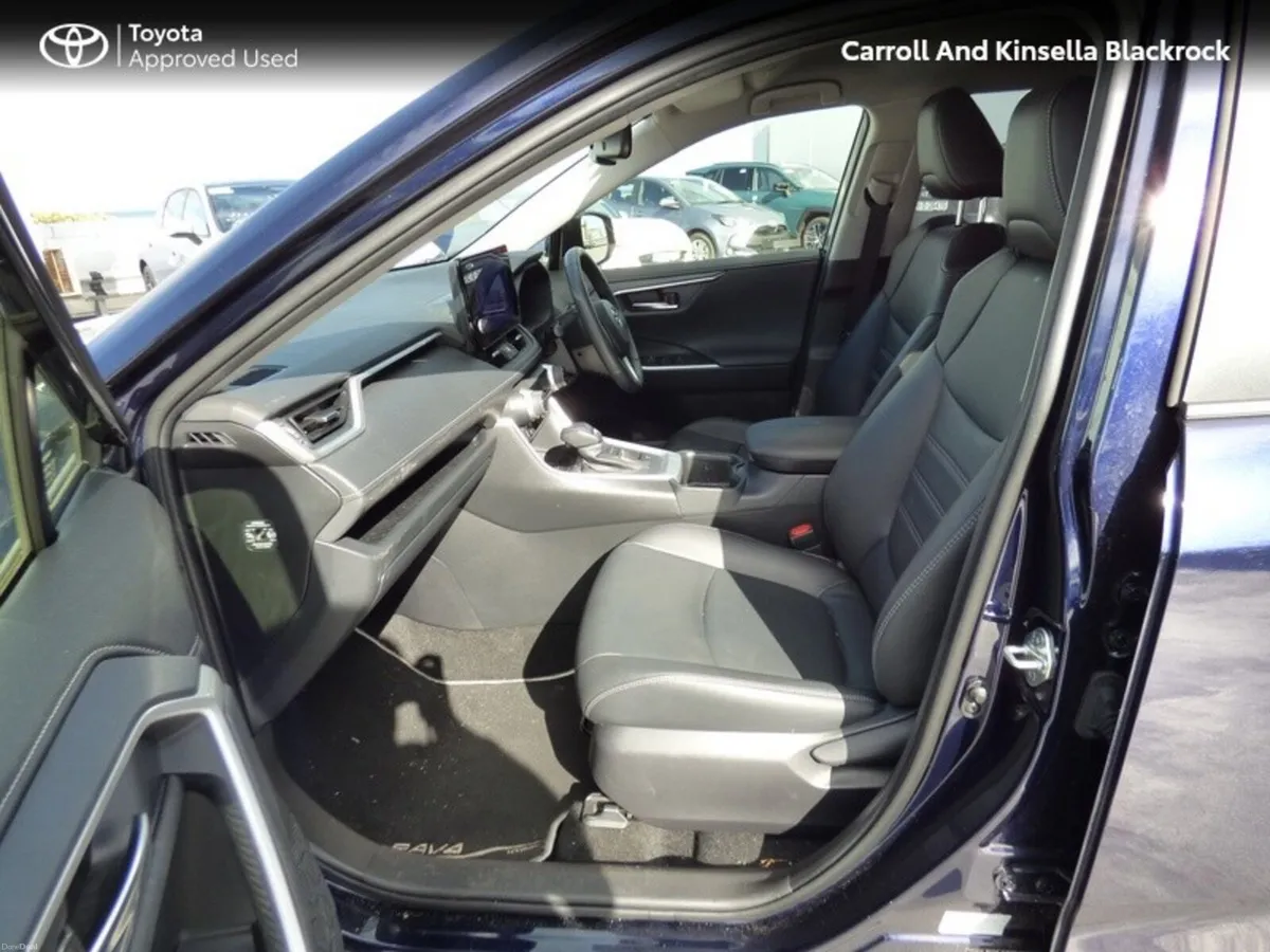 Toyota RAV4 Hybrid Sol - Image 6