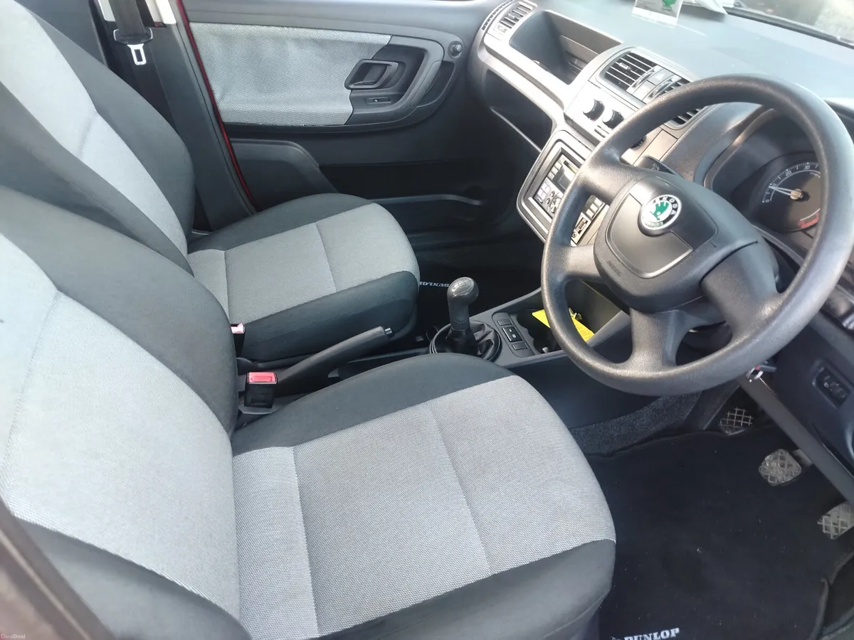 Skoda Fabia 2010 - Image 6