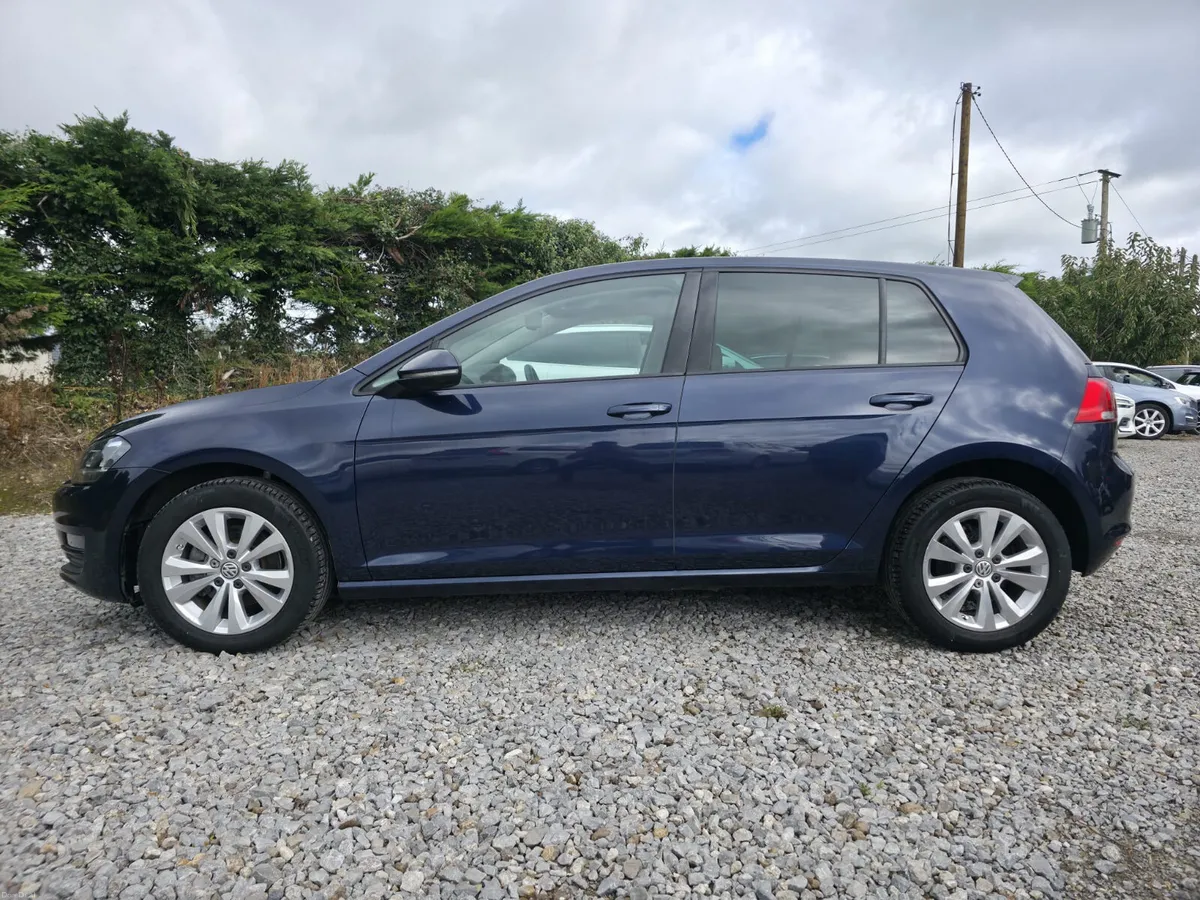 2016 Volkswagen Golf Automatic 1.2 - Image 2