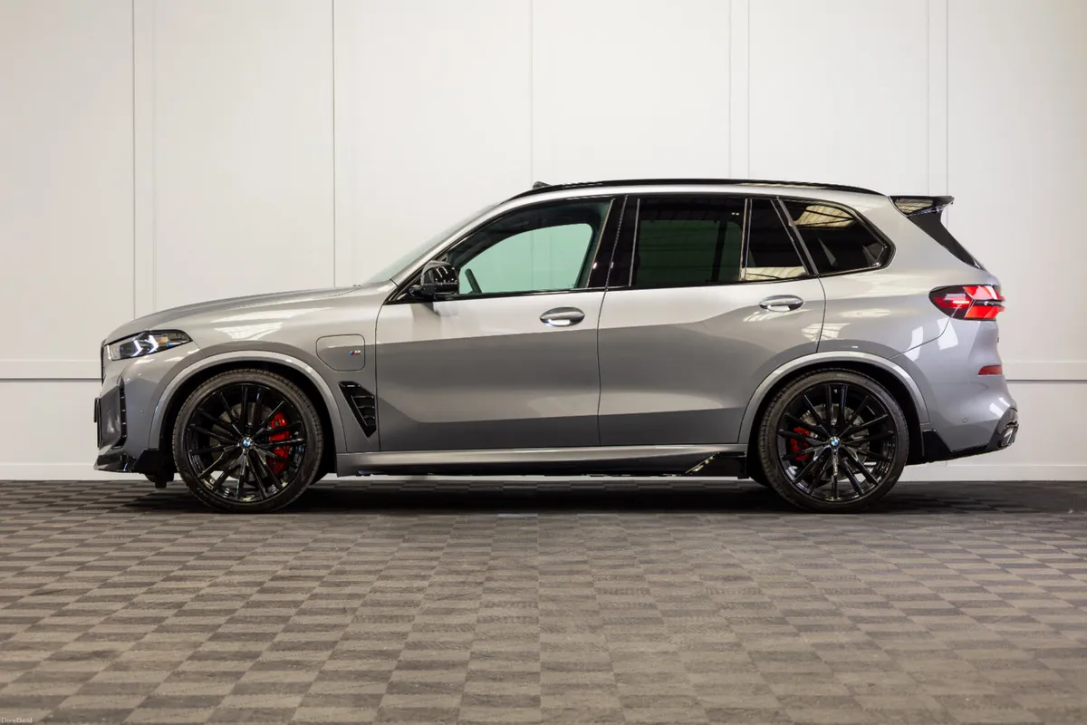 262 BMW X5 X-Drive 50e M-Sport Pro - Image 3