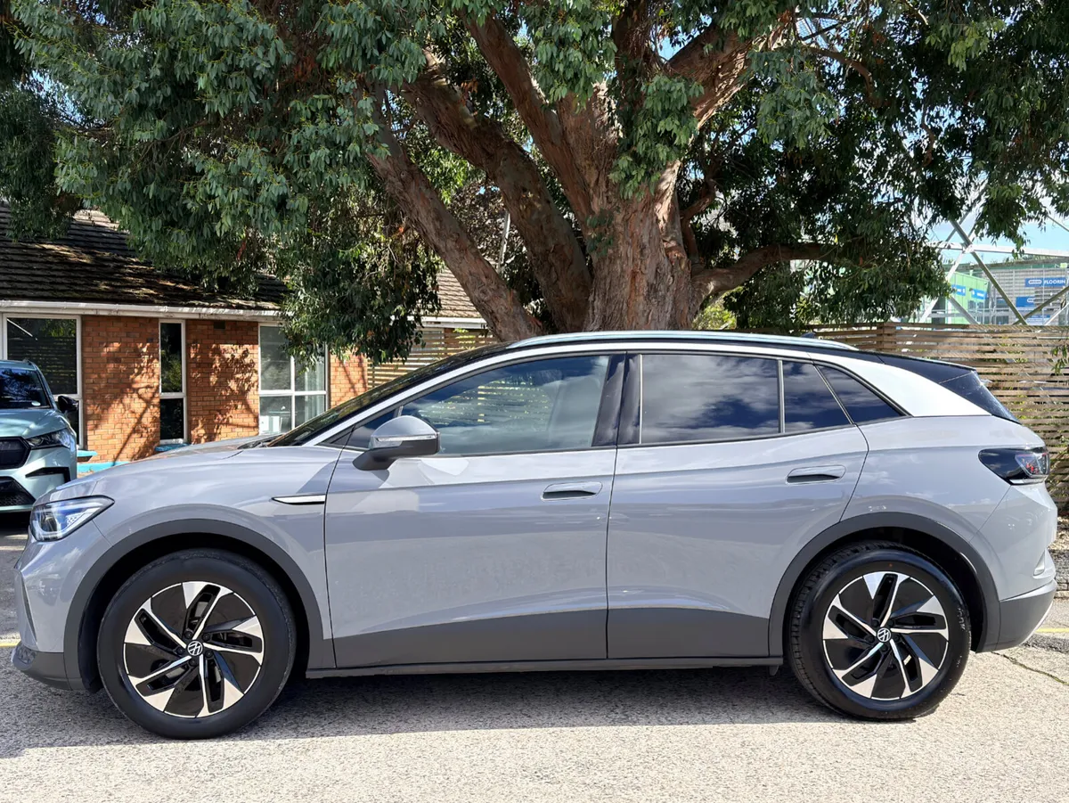 2023 Volkswagen ID.4..52 KWH BATTERY - Image 3