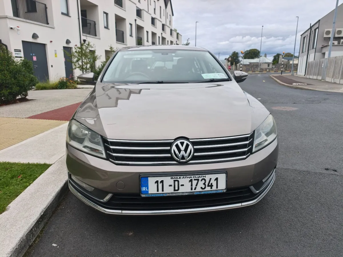 Volkswagen Passat 2011 - Image 1