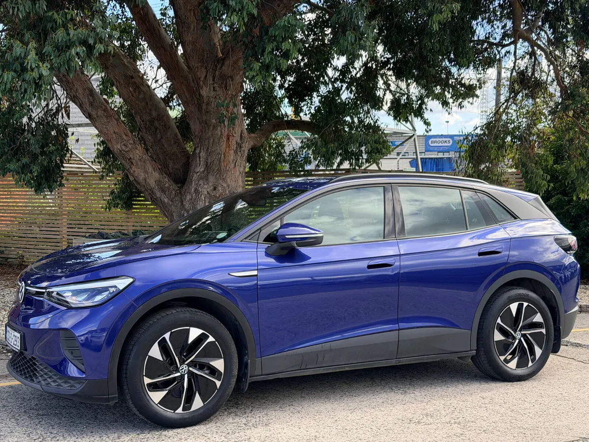 2023 Volkswagen ID.4..52 KWH BATTERY - Image 3