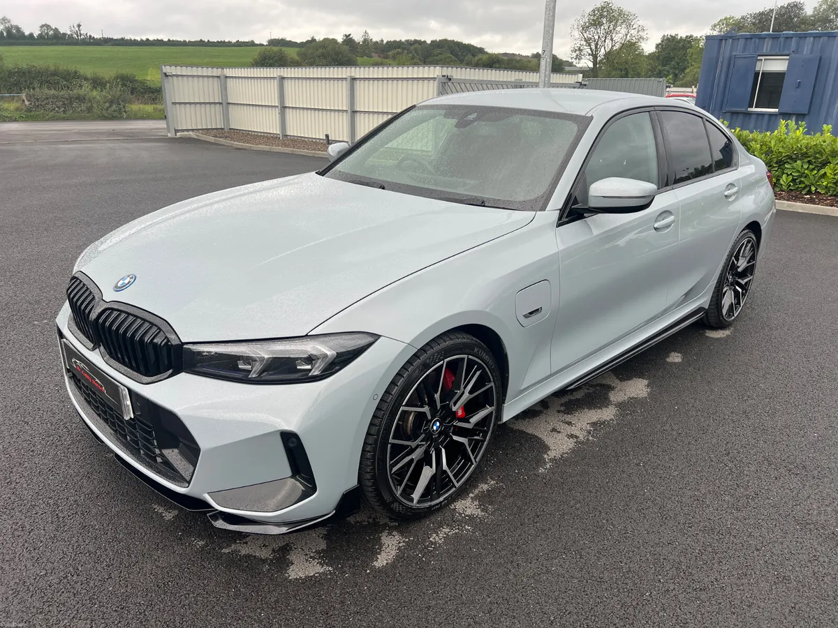 232 Bmw 330e M-Sport Tech + Pro Packs 20 Inch Allo - Image 4