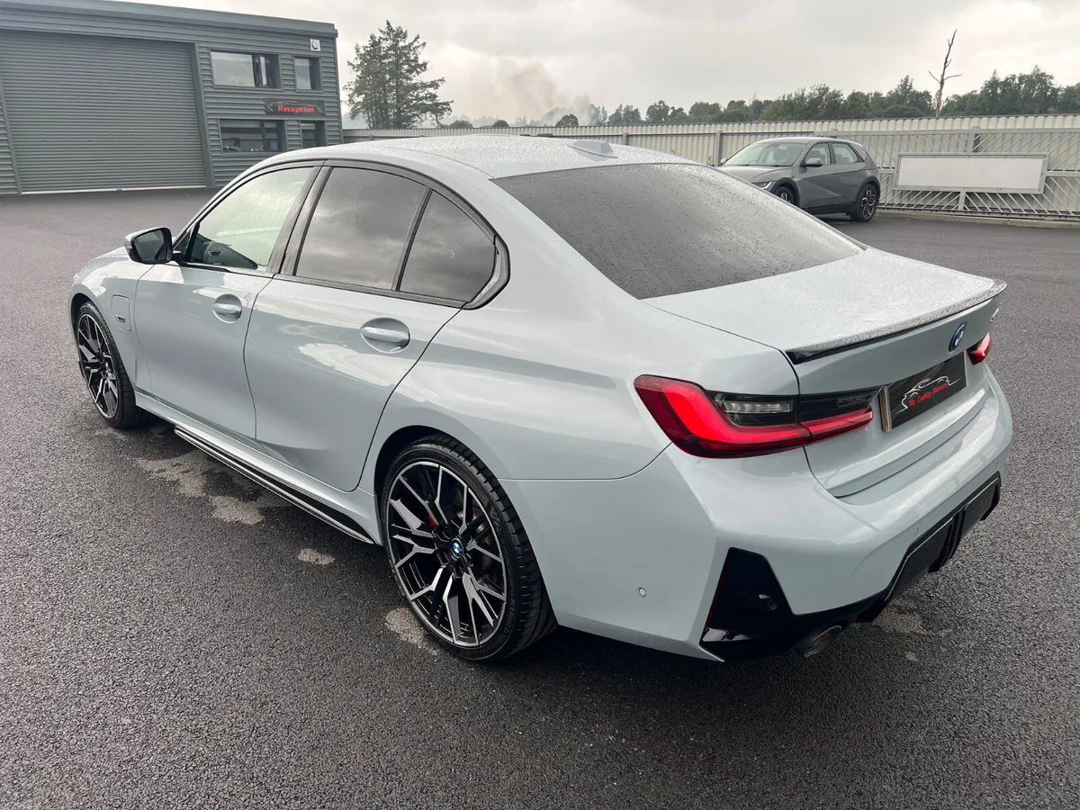 232 Bmw 330e M-Sport Tech + Pro Packs 20 Inch Allo - Image 6