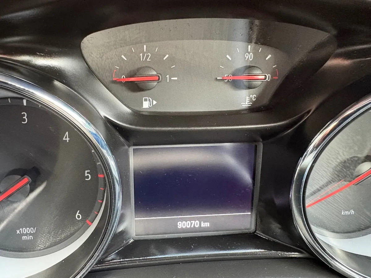 Opel Insignia Grand Sport SE 1.6 CDTi 5dr - Image 2
