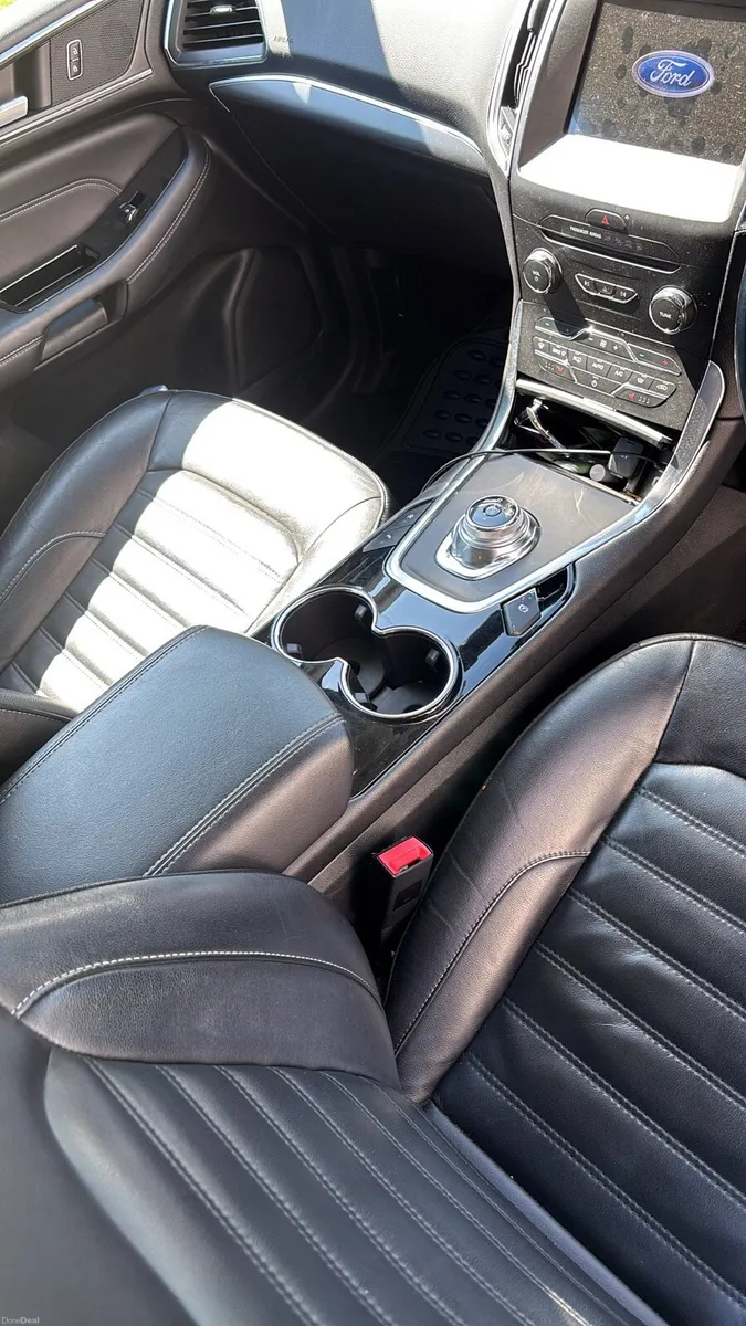 Ford Galaxy - Image 2