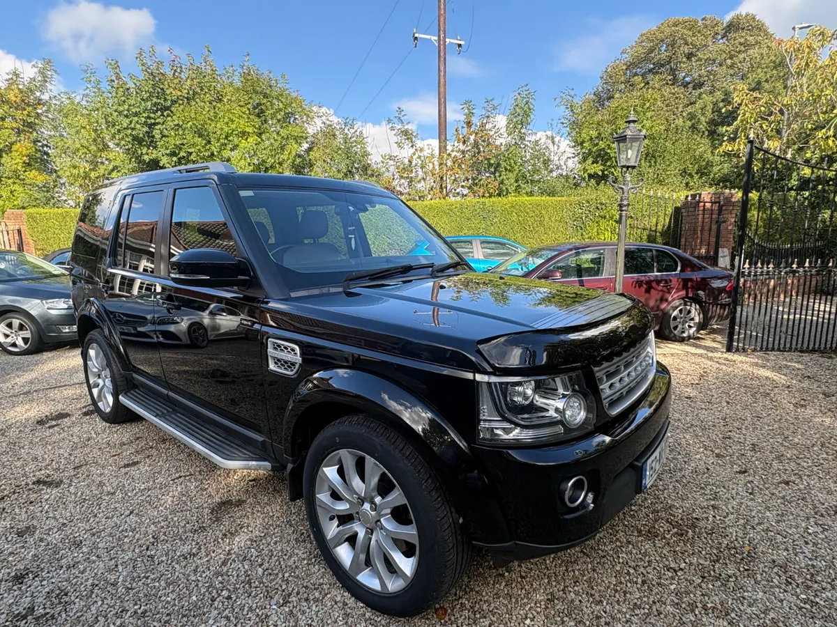 Land Rover Discovery 2015 , 3.0 v6 crew cab - Image 4