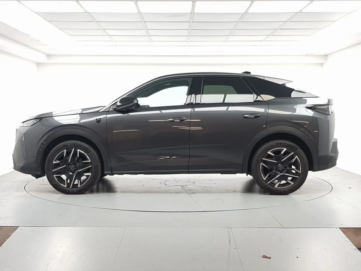 Peugeot 3008 1.2 MHEV 145bhp eDCS6 GT Exclusive - Image 5