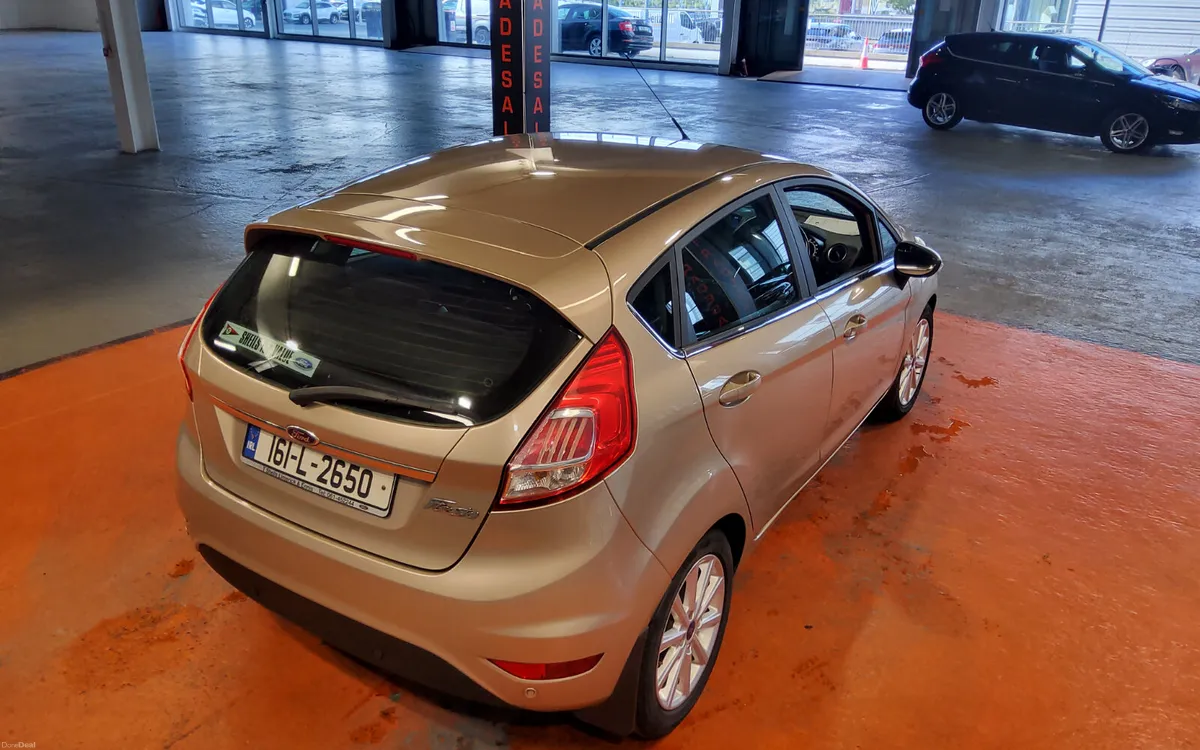 Ford Fiesta 2016 - Image 2
